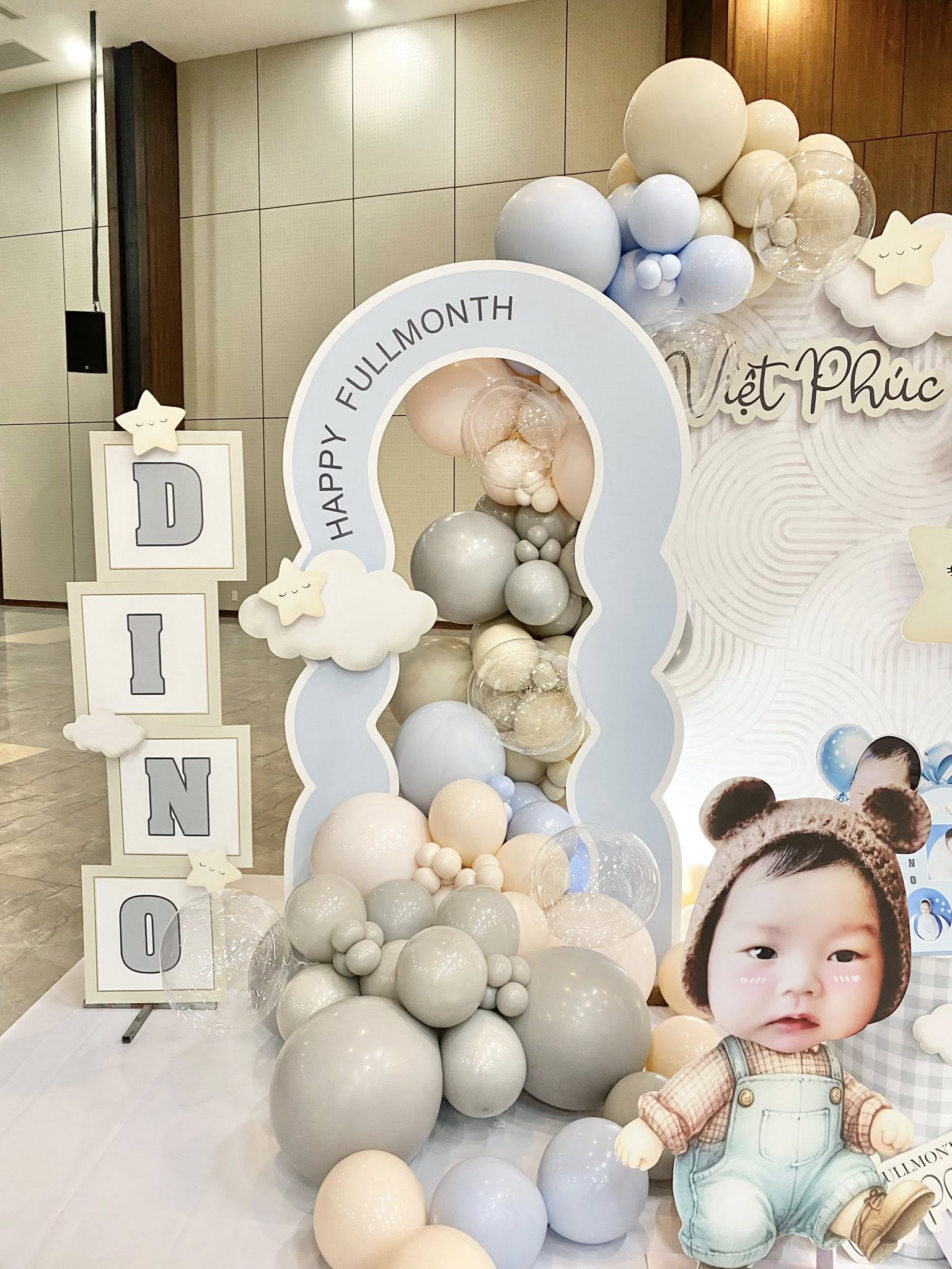 Trang trí đầy tháng bé Việt Phúc