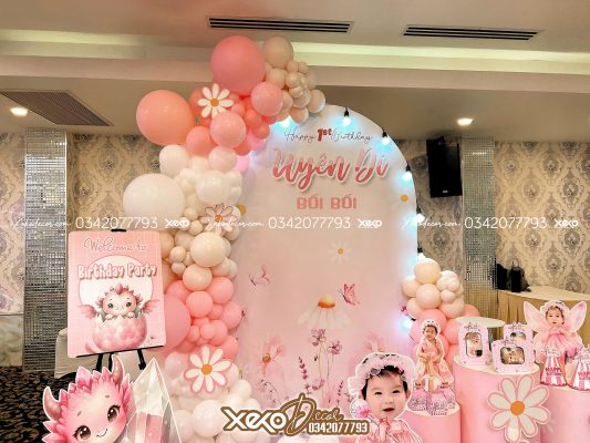 Trang trí thôi nôi bé gái tông hồng Bối Bối
