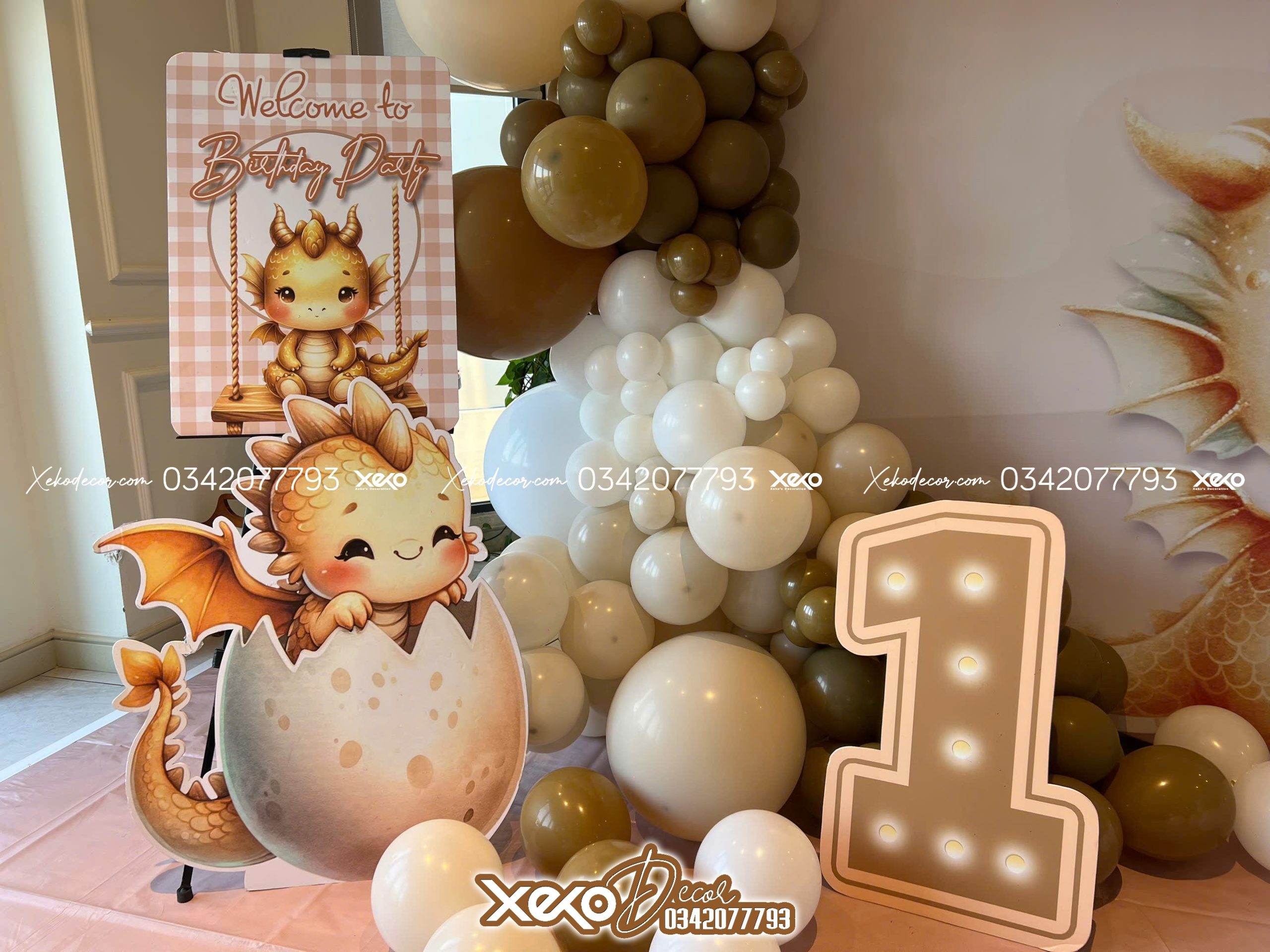 Trang trí thôi nôi bé trai chủ đề rồng cho bé Gold