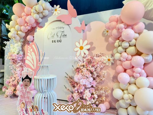 Trang trí thôi nôi bé gái tông hồng pastel - bé Đu Đủ
