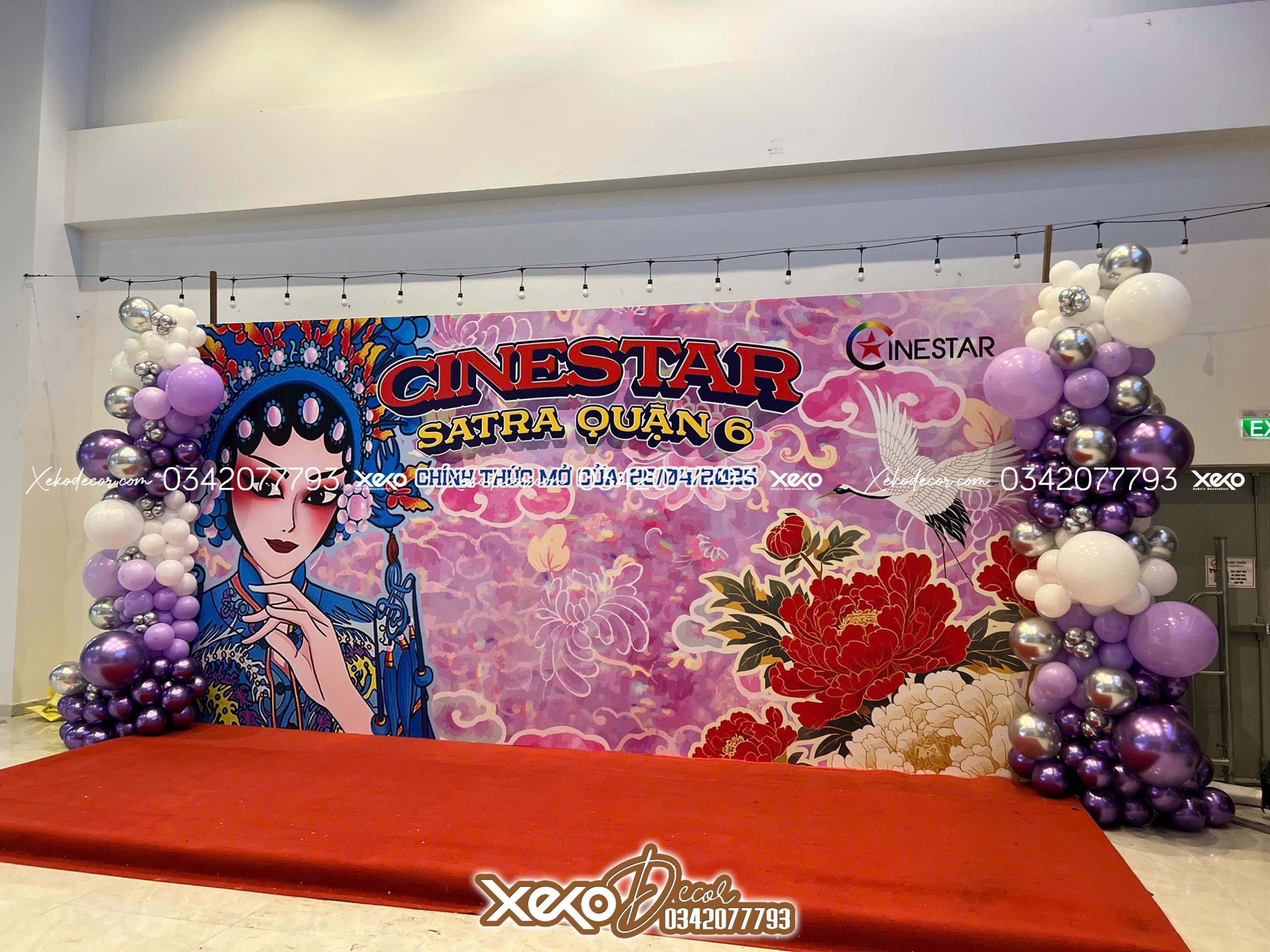 Trang trí cổng bong bóng khai trương Cinestar satra Q6