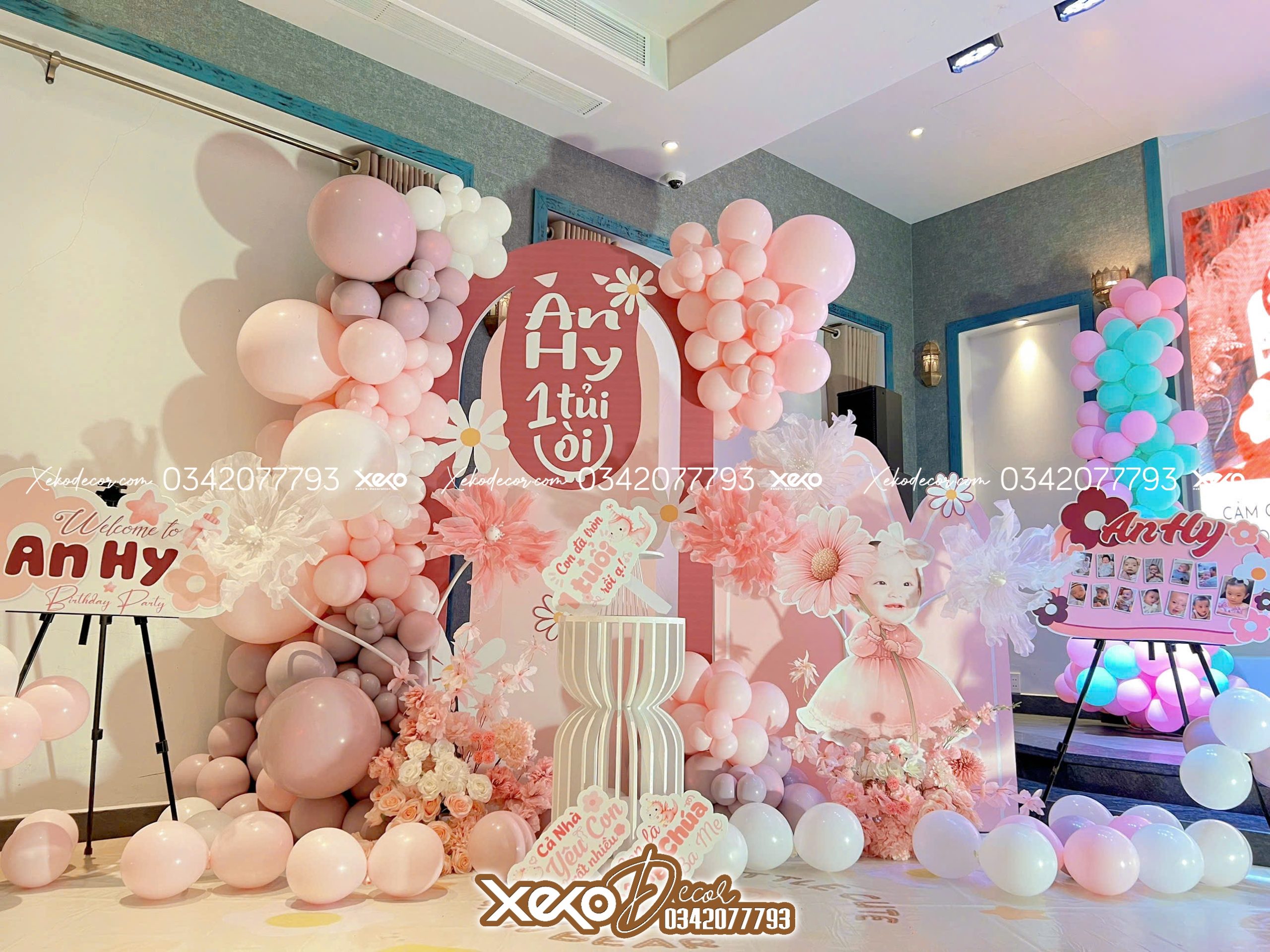 Trang trí thôi nôi bé gái chủ đề hoa cho bé An Hy